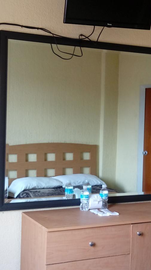 Hotel Patria เม็กซิโกซิตี้ ภายนอก รูปภาพ